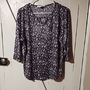 Elegant Women's Black and White Blouse